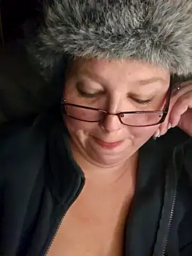 Snapshot of Budd_Bunney chatting on November 19, 3:28 am Budd Bunney online show from November 19, 3:28 am