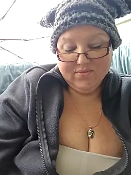 Snapshot of Budd_Bunney chatting on October 29, 7:57 pm Budd Bunney online show from October 29, 7:57 pm