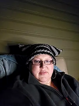 Snapshot of Budd_Bunney chatting on October 24, 1:04 am Budd Bunney online show from October 24, 1:04 am