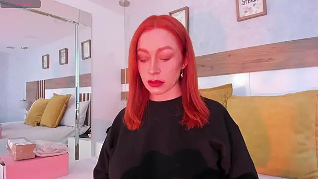 LucianaWainN online show from November 18, 2:20 pm