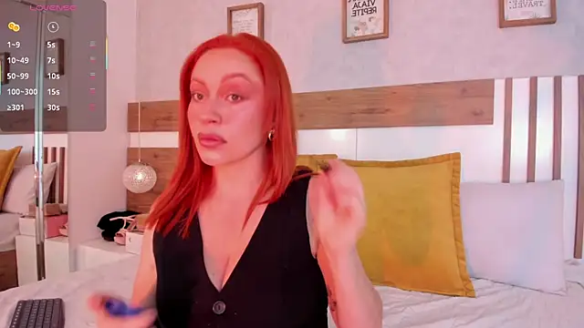 LucianaWainN online show from November 19, 1:44 pm