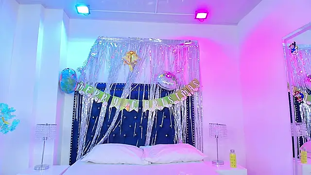 Gabriela milani online show from December 18, 7:18 pm