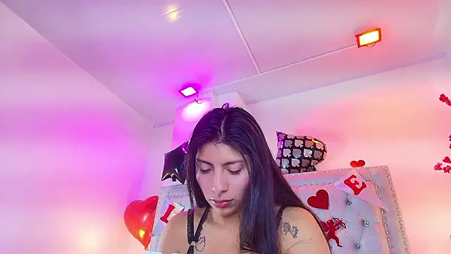 Snapshot of Gabriela_milani chatting on February 19, 11:51 am Gabriela milani online show from February 19, 11:51 am