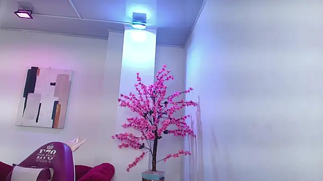 Gabriela milani online show from December 3, 11:42 am