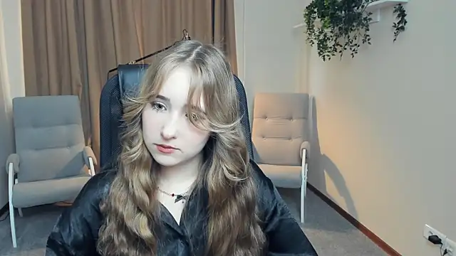 Snapshot of EasterMurry chatting on October 4, 12:50 pm EasterMurry online show from October 4, 12:50 pm