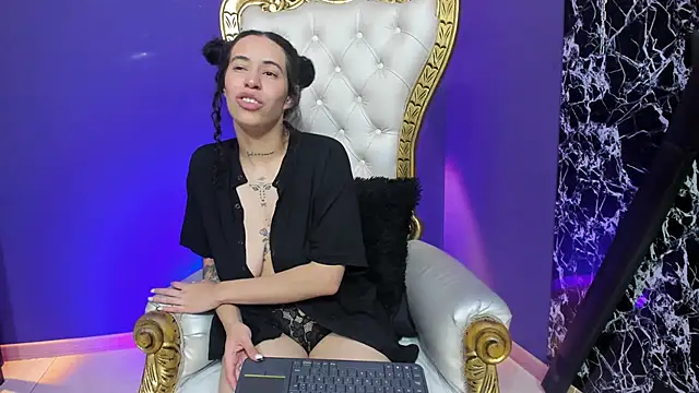 Annie roselle online show from December 4, 12:26 pm