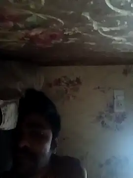 Snapshot of puneriboy32 chatting on November 27, 1:28 am puneriboy32 online show from November 27, 1:28 am