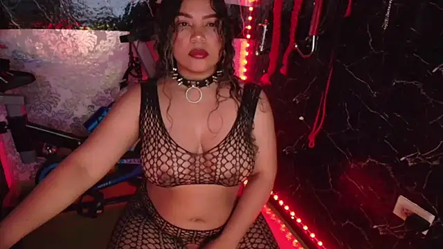 scarlet queen   online show from November 14, 7:50 pm