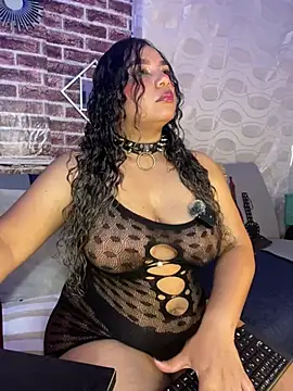 scarlet queen   online show from March 13, 8:58 pm