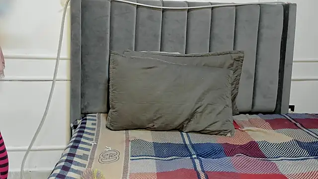 luxuryheaven 8 online show from December 3, 8:08 pm