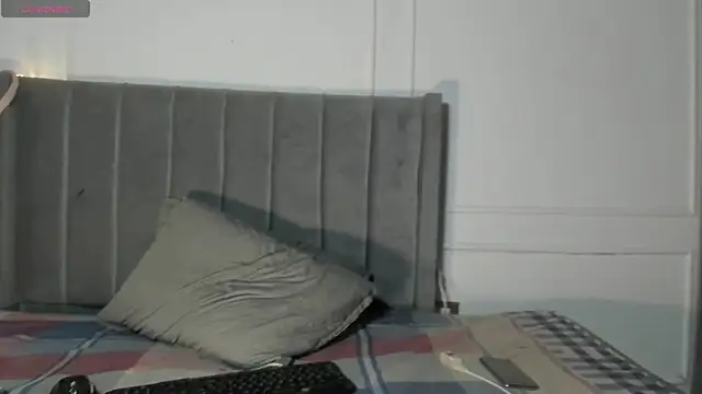 luxuryheaven 8 online show from February 24, 8:31 pm