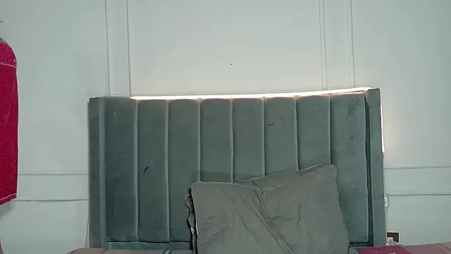 luxuryheaven 8 online show from February 28, 8:52 pm