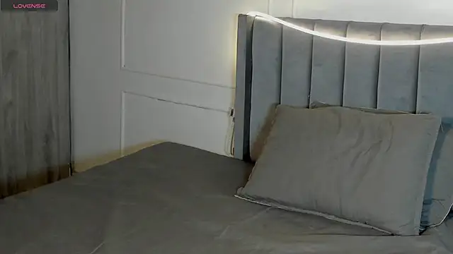 luxuryheaven 8 online show from October 29, 5:50 am