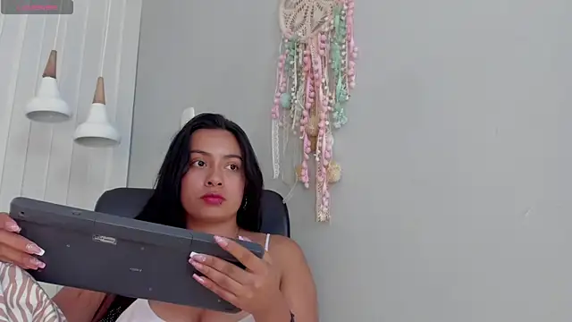 Lilo Rose online show from January 15, 3:04 pm