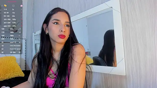 Luciaoregon online show from January 13, 1:48 pm