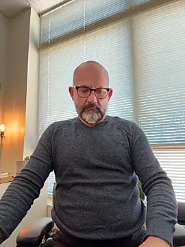 Snapshot of fuckadilf chatting on November 11, 4:13 pm fuckadilf online show from November 11, 4:13 pm