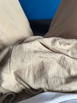 Snapshot of juan41050 chatting on March 23, 9:31 am juan41050 online show from March 23, 9:31 am