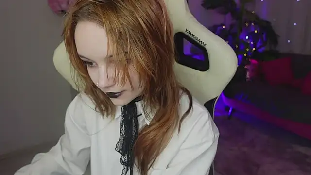 Snapshot of Staymonica chatting on February 4, 1:06 pm Staymonica online show from February 4, 1:06 pm