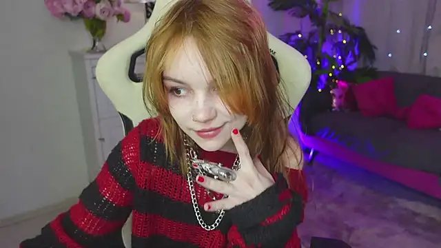 Snapshot of Staymonica chatting on February 3, 1:16 pm Staymonica online show from February 3, 1:16 pm