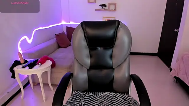 Scarlett  Cooper   online show from November 7, 12:42 pm