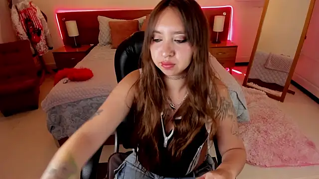 Scarlett  Cooper   online show from October 18, 12:18 pm