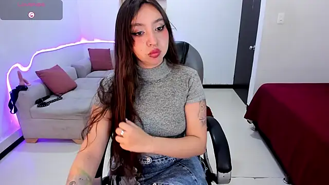 Scarlett  Cooper   online show from November 28, 1:11 pm