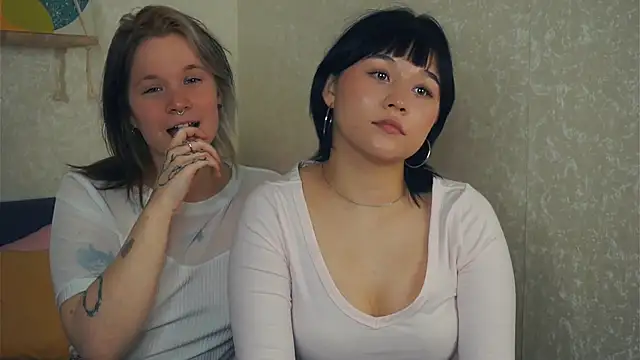 EviaVanveen online show from November 10, 8:30 am