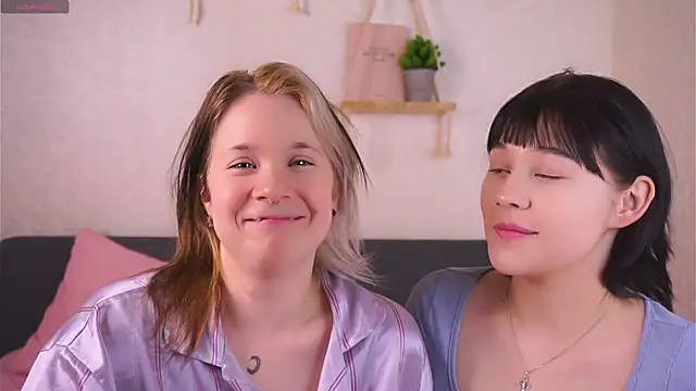 EviaVanveen online show from November 21, 8:02 am