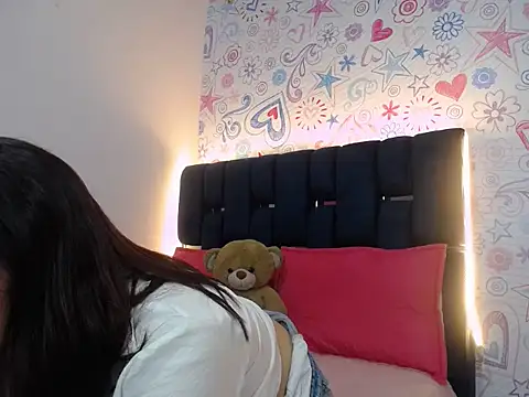 ZAFIRA KALA online show from October 3, 1:45 pm