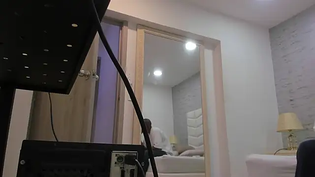 jax black online show from November 1, 7:19 pm