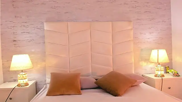 jax black online show from November 6, 7:40 pm