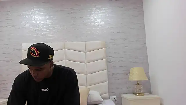 jax black online show from December 3, 7:24 pm