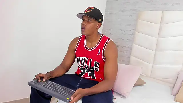 jax black online show from October 21, 7:02 pm