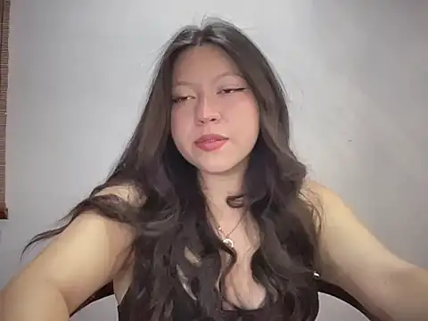 Rachel James   online show from November 16, 9:41 pm