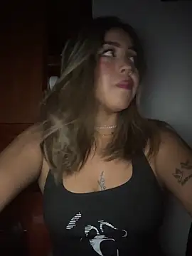 Snapshot of Aura_Kaiser chatting on October 1, 3:22 am Aura Kaiser online show from October 1, 3:22 am