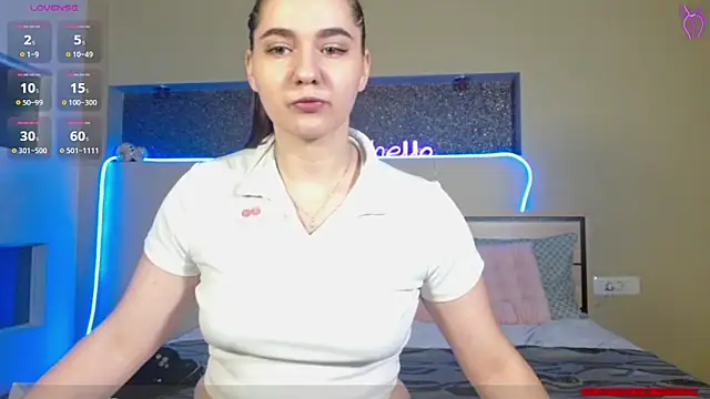 Snapshot of cutieblush chatting on October 4, 9:05 pm cutieblush online show from October 4, 9:05 pm