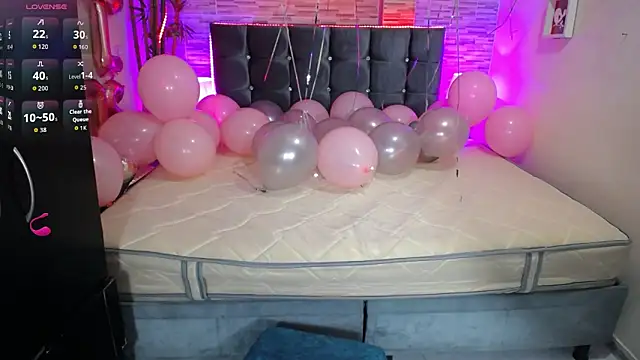 Michellx hot2 online show from February 17, 4:43 am