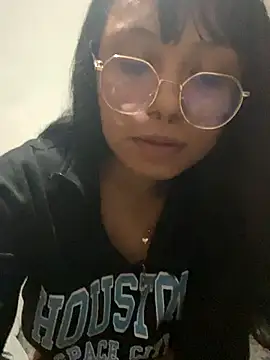 Snapshot of comepitoossss chatting on October 3, 8:54 pm comepitoossss online show from October 3, 8:54 pm
