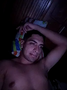 Snapshot of daniandr119 chatting on March 13, 4:50 am daniandr119 online show from March 13, 4:50 am