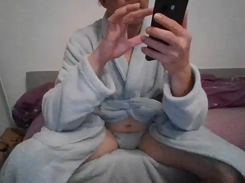 honzinka83 online show from October 30, 4:15 pm