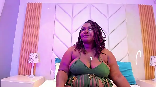 EmmaBrantt online show from July 22, 4:14 am