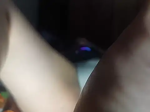 Snapshot of macKnd chatting on October 30, 6:49 pm macKnd online show from October 30, 6:49 pm