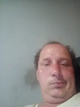 Snapshot of macKnd chatting on October 26, 9:53 am macKnd online show from October 26, 9:53 am