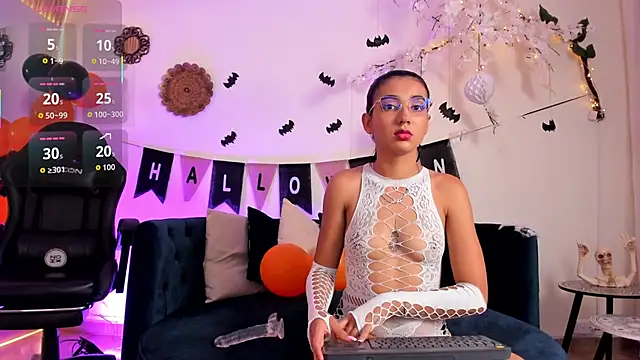 cloe taylor   online show from October 5, 3:41 am