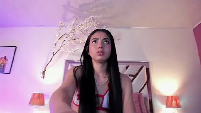 cloe taylor   online show from November 12, 3:32 am