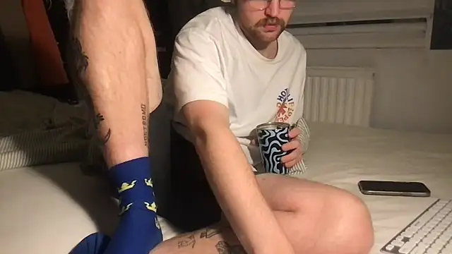 Angus80085 online show from November 1, 11:42 pm