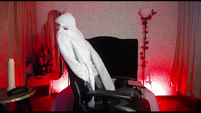 antia z online show from December 4, 10:09 pm