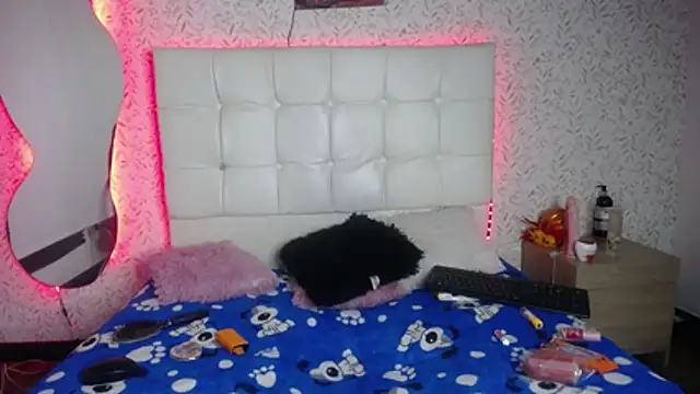 antia z online show from January 10, 8:37 pm