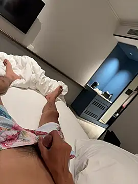 HenryLee1983-cums online show from April 22, 3:08 pm