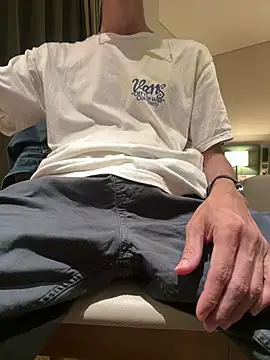HenryLee1983-cums online show from May 20, 1:52 pm